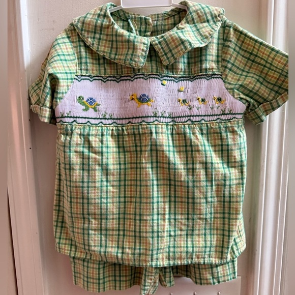 Wish Upon a Star Smocked Turtles Shorts Set - Picture 1 of 11